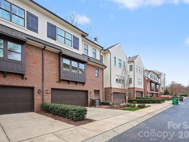 3030 Fairview Villa Court