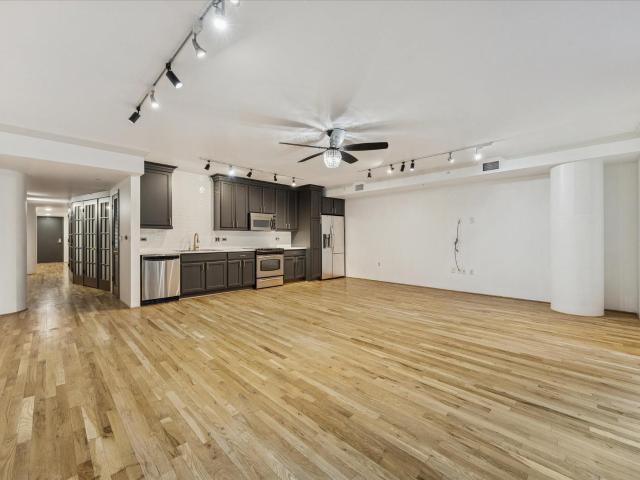 3030 Post Oak Boulevard 203