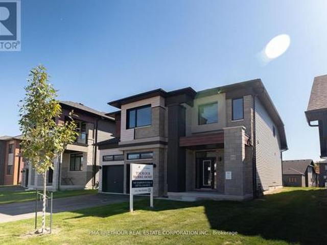 3031 Sandy Acres Avenue, Severn, ON, L3V 0Y4 house for sale | Listing ID S13444 | Royal LePage