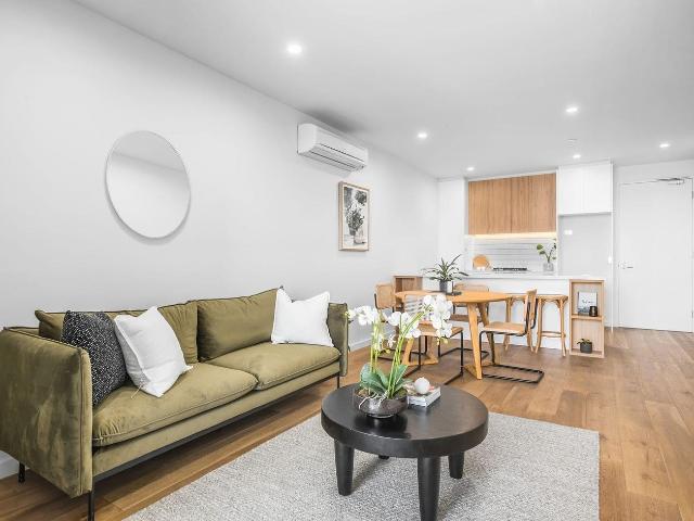 303/285 Neerim Road, Carnegie