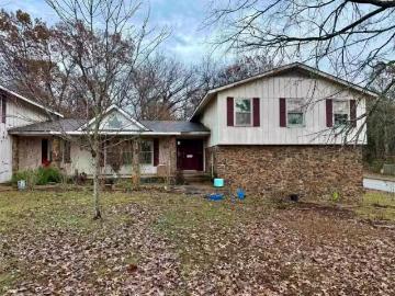 3032 QUAIL DR, JONESBORO, AR 72404