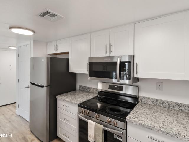 3033 E Devonshire Ave, Unit 2033, Phoenix, AZ 85016 | MLS #6998