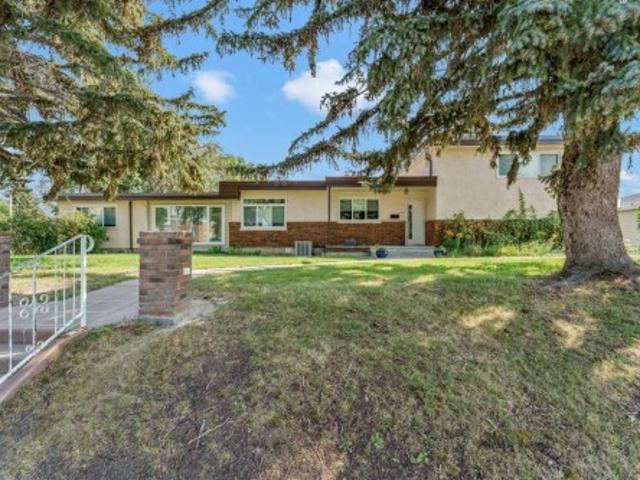 303 10 Street Sw, Medicine Hat, AB, T1A 4R3 house for sale | Listing ID A2334 | Royal LePage