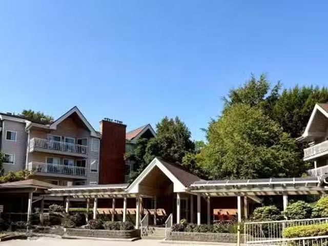 303 2973 Burlington Drive, Coquitlam, BC, V3B 6X1 Single Fam.