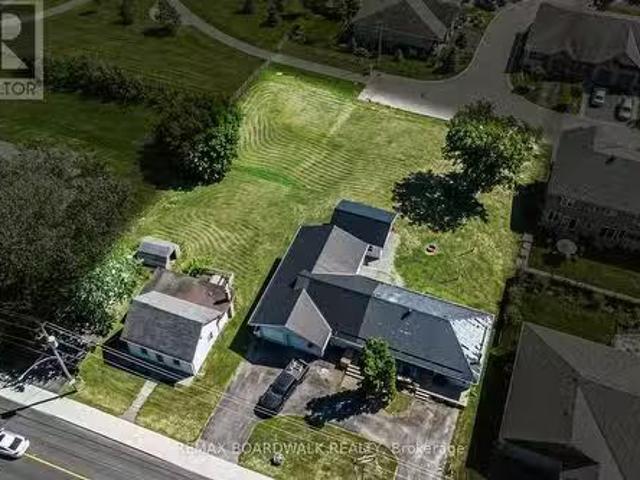 303 307 Donald B Munro Drive, Ottawa, ON, K0A 1L0 vacant lan.