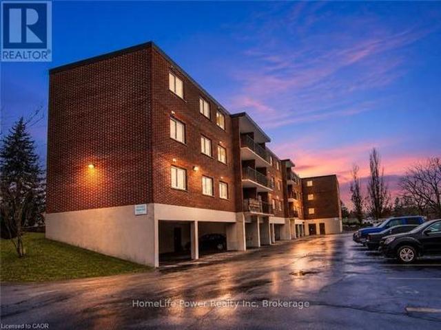 303 4 Avalon Place, Kitchener, ON, N2M 4N6 condo for sale | Listing ID X13866 | Royal LePage