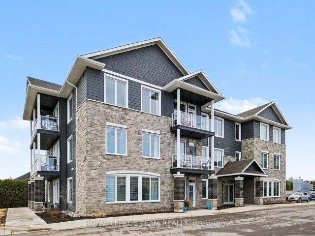 303 5876 County Rd #19 Road, North Grenville