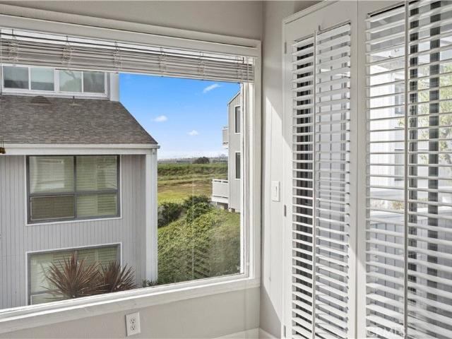 303 Columbia, Newport Beach, US, CA