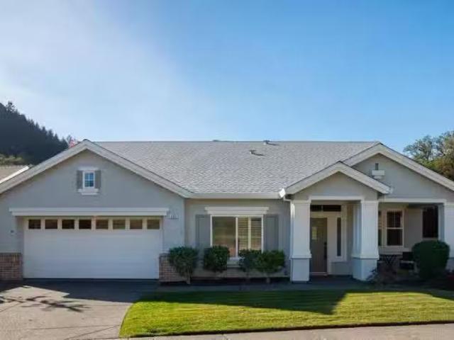 303 CLOVER SPRINGS DR, CLOVERDALE, CA 95425