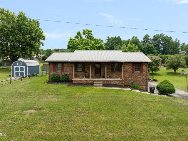 303 Cloverleaf Court