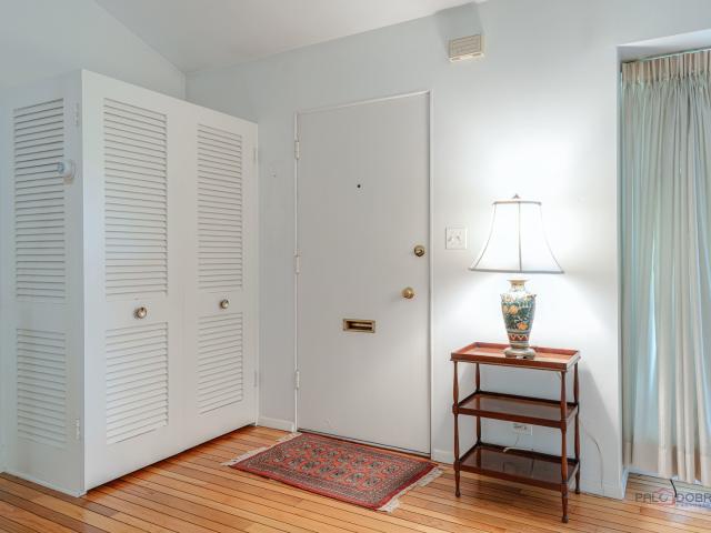 303 Crestwood Village