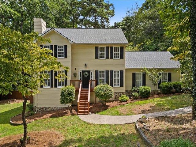 303 Gantt Trc, Woodstock, GA 30188