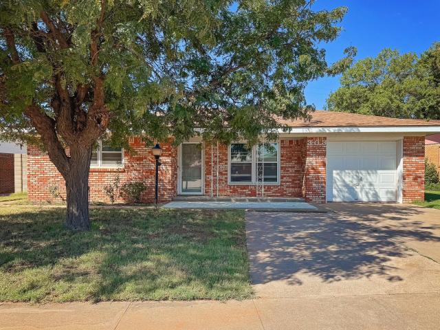 303 Gary Ln, Denver City, TX 79323 | MLS #202559