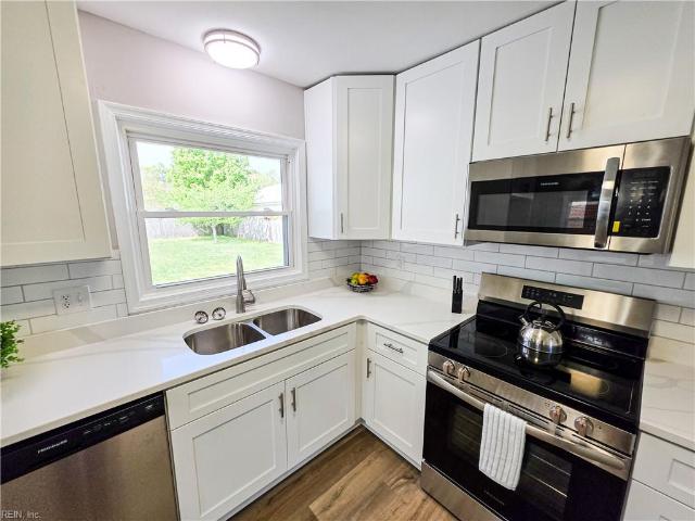 303 Dover RD