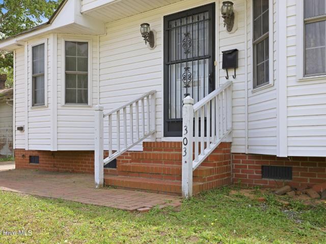 303 Dobbs Street