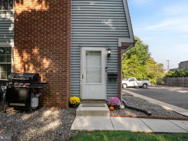 303 Dawson Street # 101