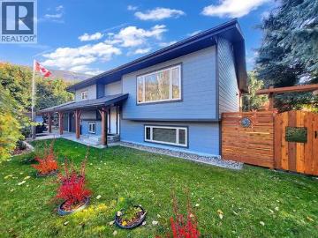 303 Delany Avenue, Slocan, BC, V0G 2C0 house for sale | Listing ID 10377 | Royal LePage