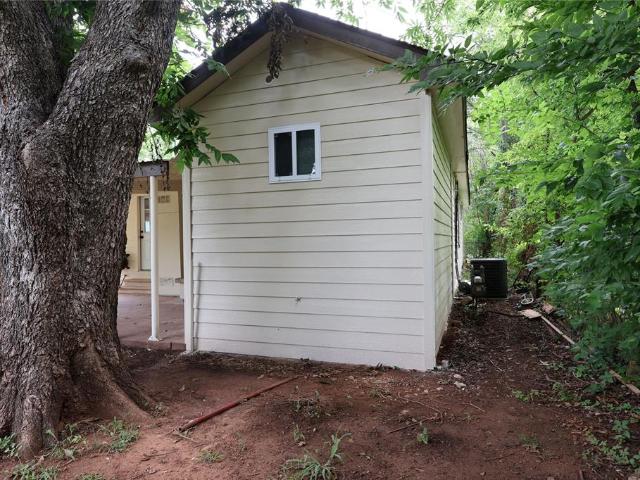 303 E Garvin Avenue