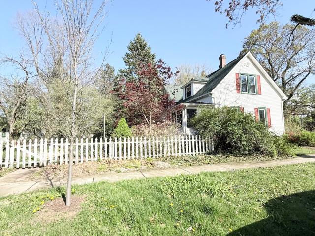 303 E Porter Ave, Chesterton, IN 46304 | MLS #837425