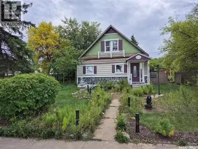 303 Edward Street, Radisson, SK, S0K 3L0 house for sale Lis.