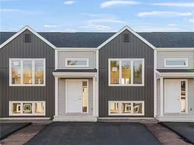 303 Elsliger St, Dieppe, NB, E1K 0A5 house for sale Listing.
