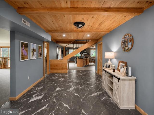 303 Flickerwood