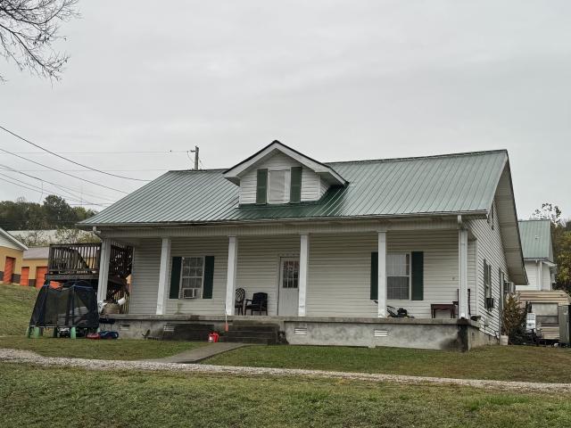 303 Jefferson Ave E