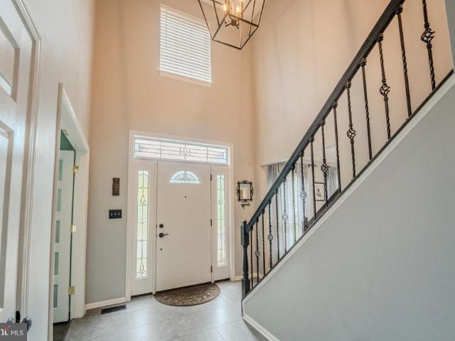303 Oakcrest Manor Drive NE