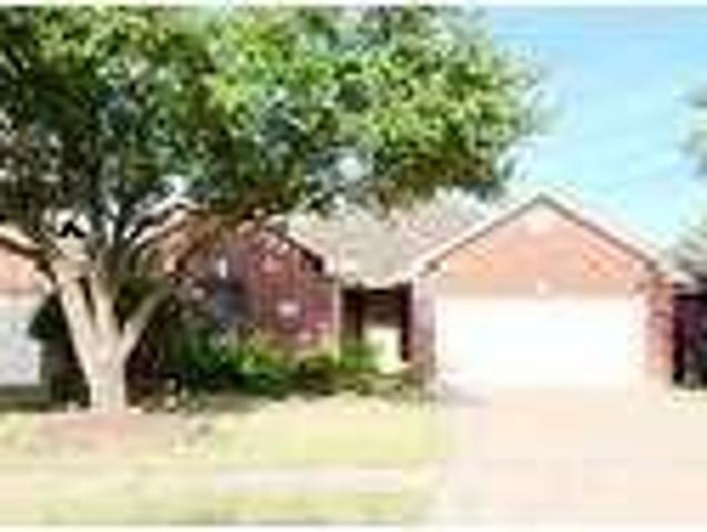 303 Live Oak Lane Friendswood Texas 77546