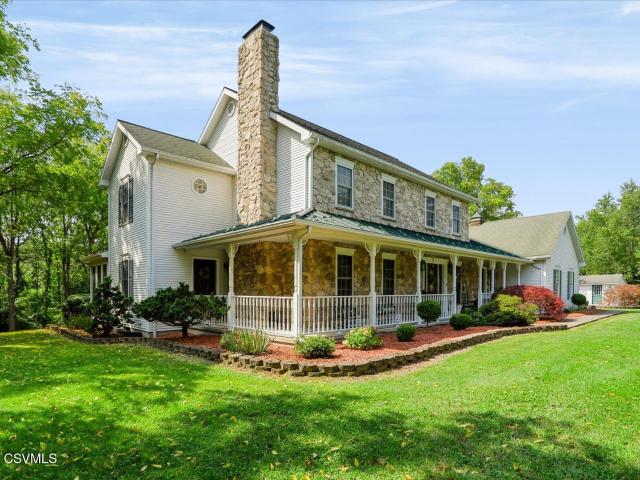 303 S HILL Drive