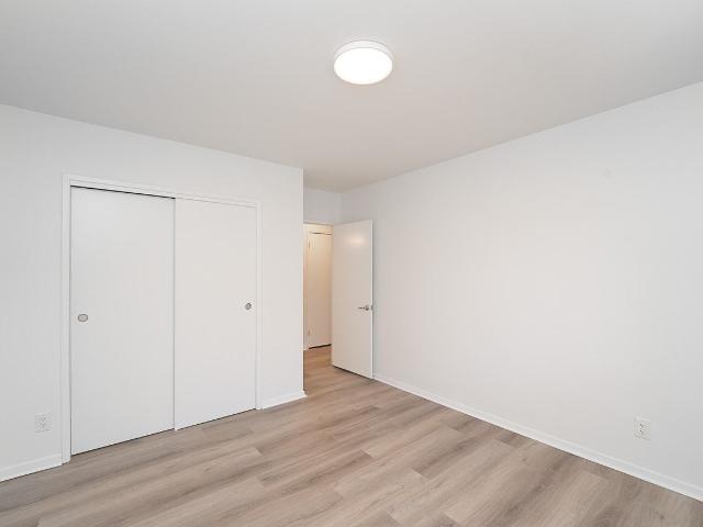 303 Stradbrook Studio Apartment for Rent at 303 Stradbrook Ave, Winnipeg, MB R3L 0J5 River Osborne