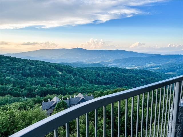 303 Sugar Top Drive 3329