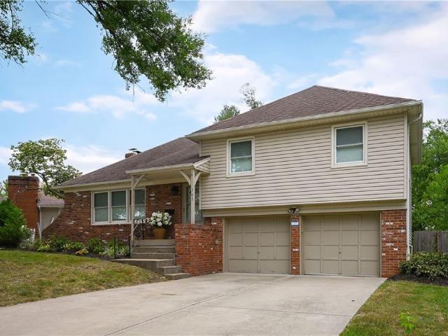 303 SW Pinnell Drive