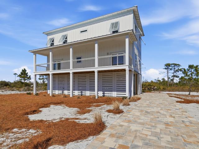 303 Park Point Cir, Port St. Joe, FL 32456 | MLS #326352