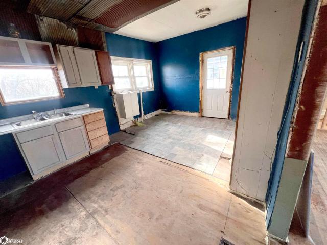 303 W 3rd Street