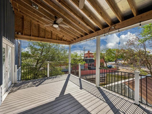 303 W Alamo St, Brenham, TX 77833 | MLS #69211