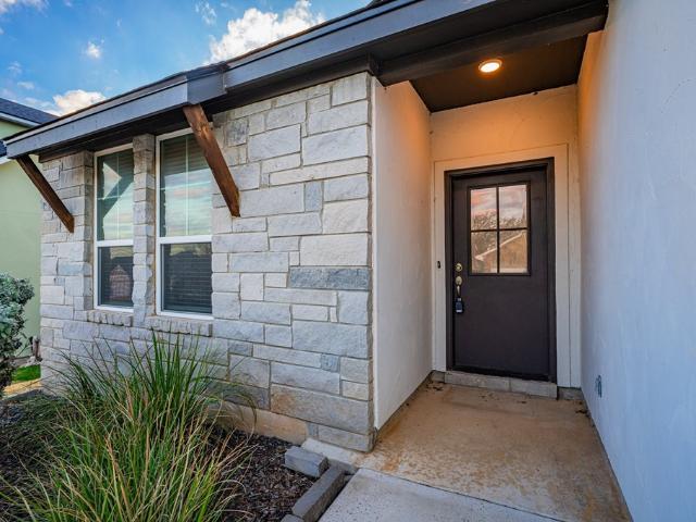 303 Winston Dr, Fredericksburg, TX 78624 | MLS #100486