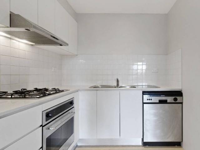 404/49 53 Regent Street, Chippendale | Village Property