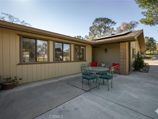 30451 Horseshoe Dr, Coarsegold, CA 93614 | MLS #FR26048