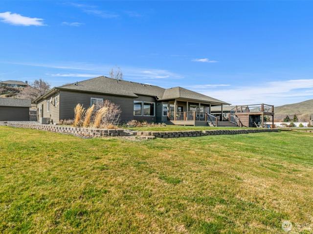 3045 Eastview Lane
