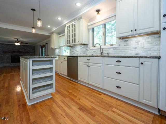 3045 Williamsburg Drive