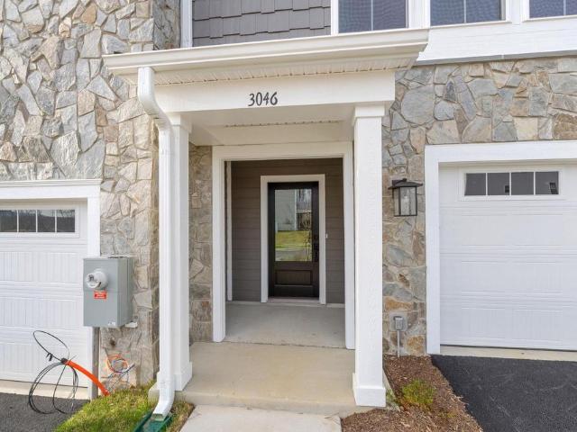 3046 Farrow Cir