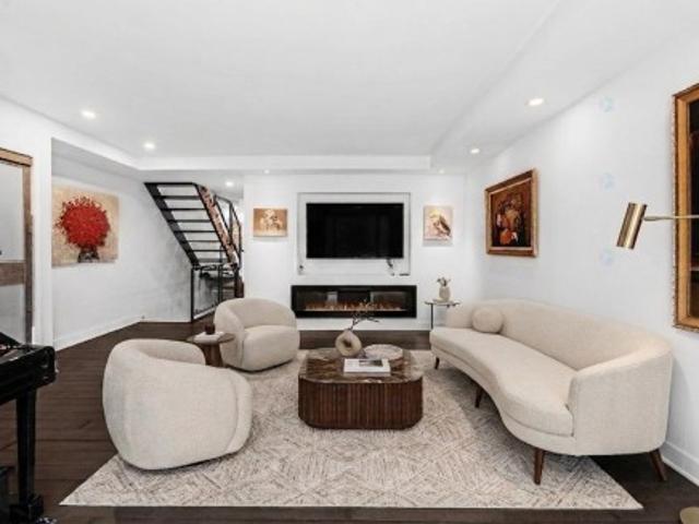 3046Z Le Boulevard, Montréal Ville Marie, QC, H3Y 1R7 house for sale | Listing ID 11173 | Royal LePage