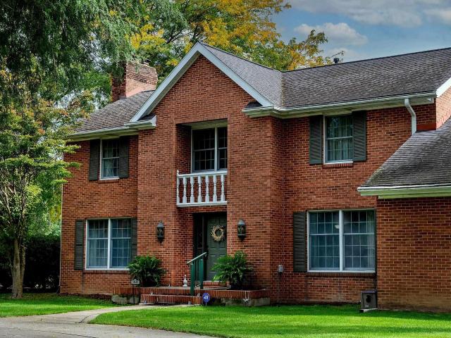 3040 Twin Pines Point