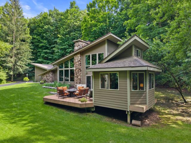 3041 Kettle Moraine Rd