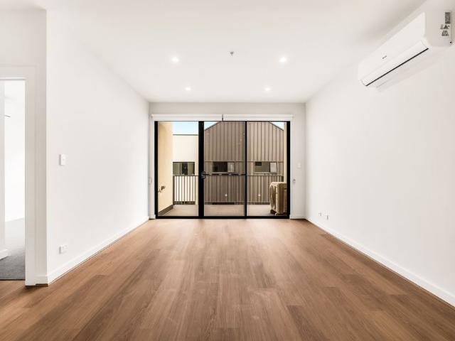 304/1 Reserve Drive