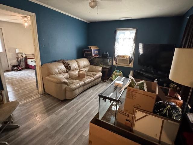 3042 Horton Street