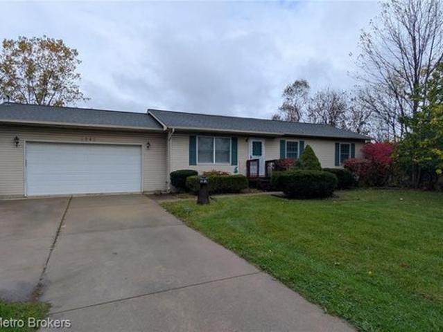 3042 S Belsay Rd, Burton, MI 48519