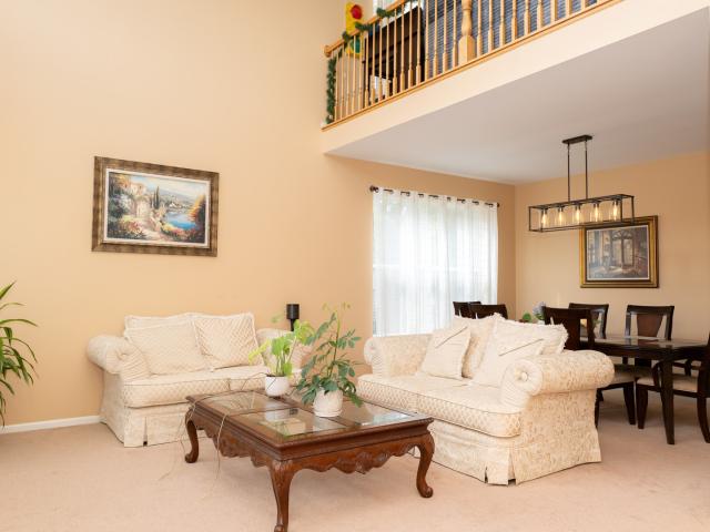 3042 Shetland Lane
