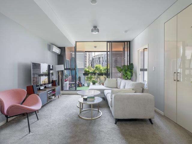 304 / 13 Joynton Avenue, Zetland NSW 2017 | BresicWhitney